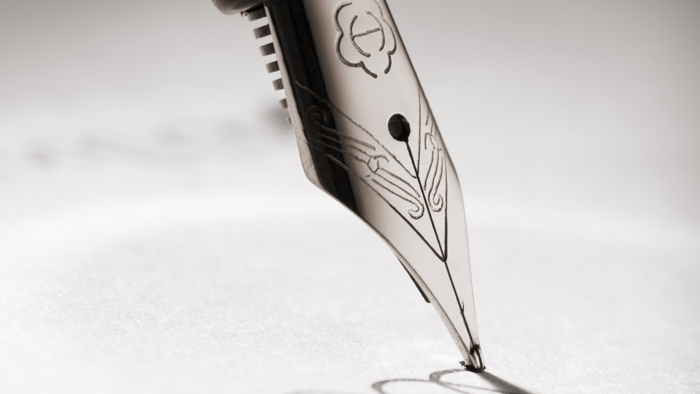 [Lettre Edouard Carmignac] [Background image] Fountain pen